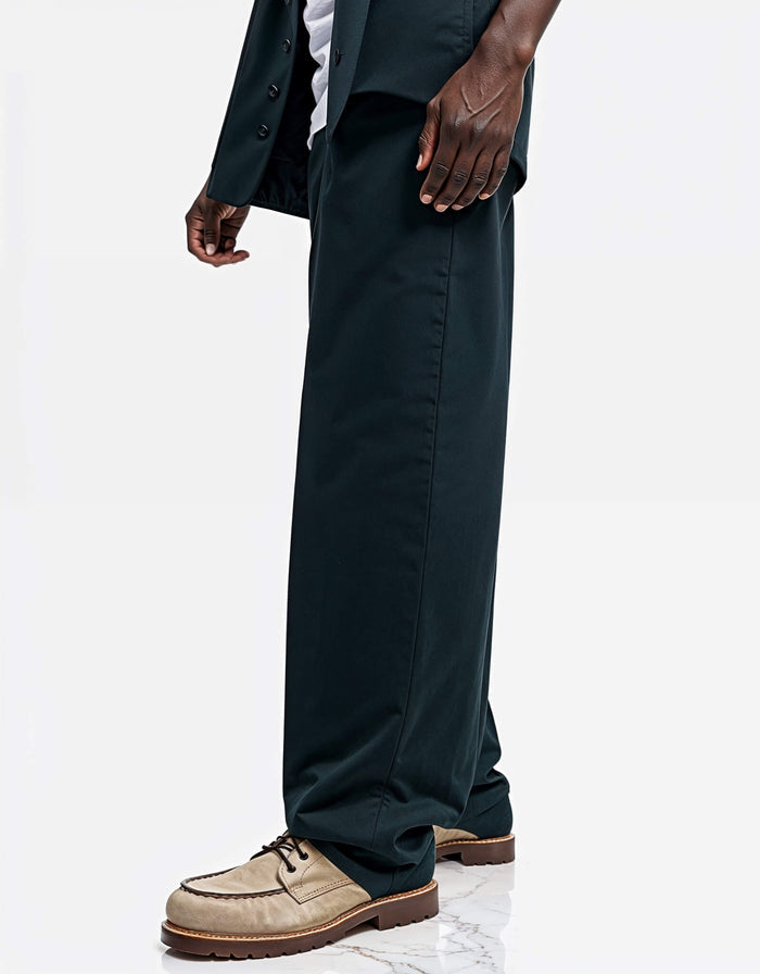 Wide Suit