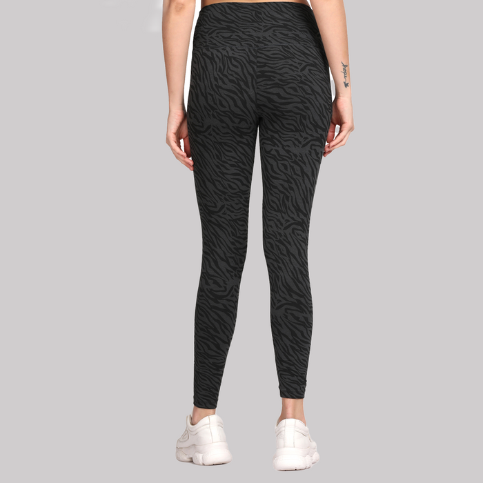 Women’s Organic Yoga Pant for Flexible, Breathable Movement