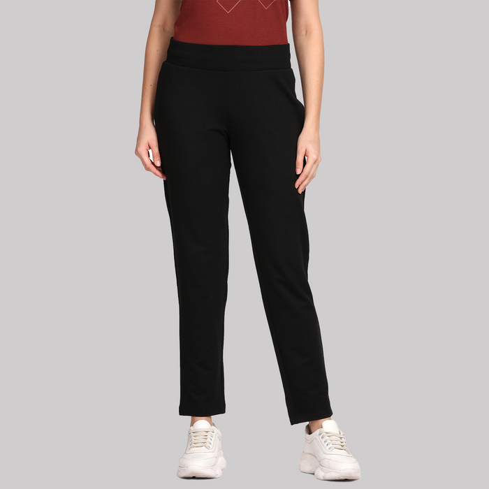 Women’s Track Pants for Training, Warm-Ups & Everyday Wear