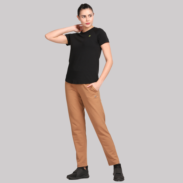 Women’s Track Pants for Training, Warm-Ups & Everyday Wear