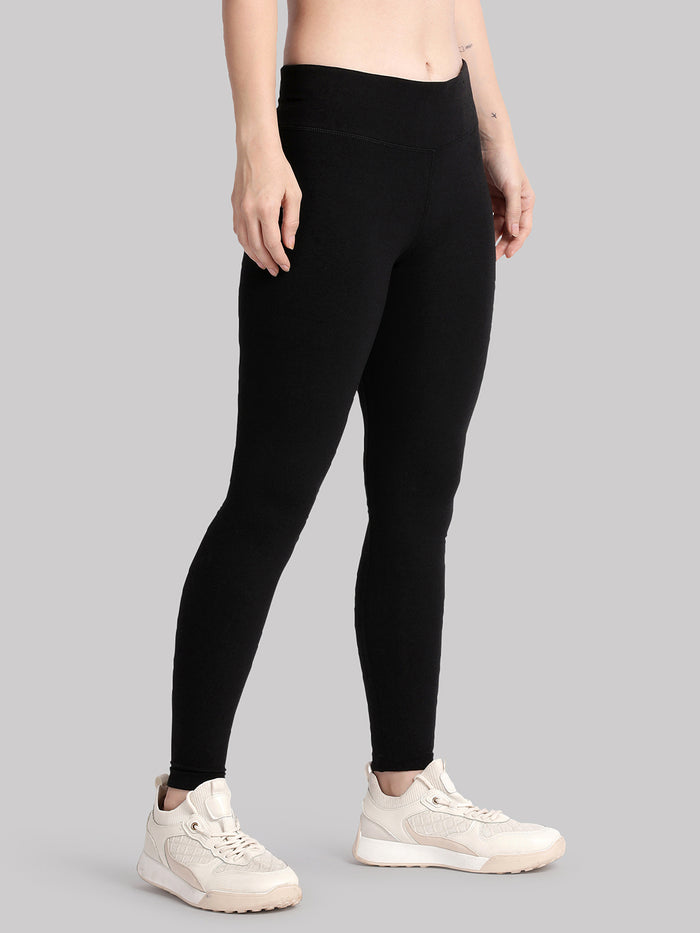 Women’s Yoga Pants Designed for Everyday Practice & Comfort